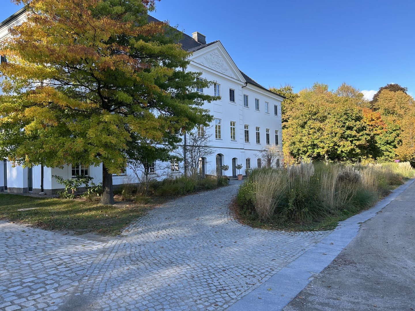 HerbstSchloss.jpg